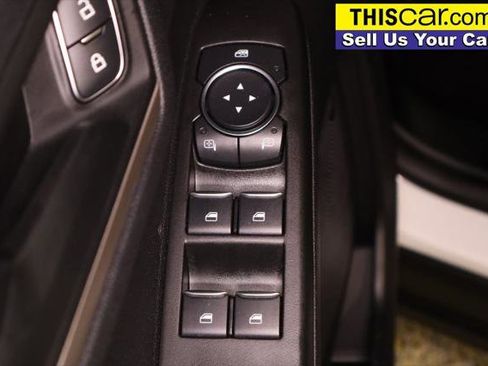 Used 2022 Ford Escape SE w/ SE Sport Appearance Package FWD image 33