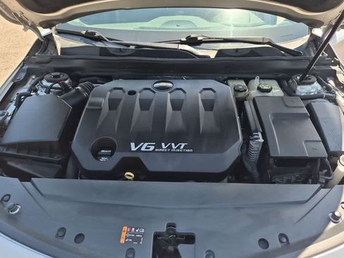 Used 2015 Chevrolet Impala LT w/ Convenience Package FWD image 14