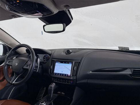 Used 2022 Maserati Levante Modena image 20