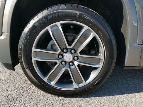 Used 2019 GMC Acadia Denali w/ LPO, Floor Liner Package image 16