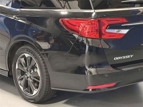 Certified 2024 Honda Odyssey Elite image 11