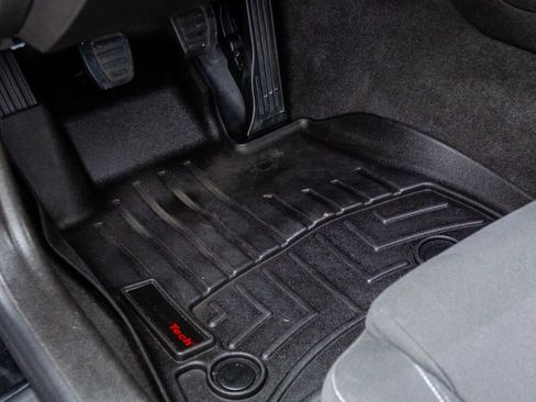 Used 2021 Chevrolet Camaro SS image 33