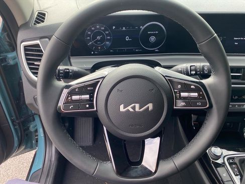 Certified 2026 Kia Seltos EX w/ EX Sunroof Package AWD/4WD image 11