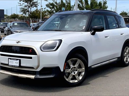 Certified 2025 MINI Cooper Countryman S AWD/4WD image 3