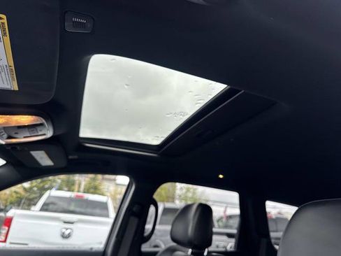 Used 2020 Jeep Grand Cherokee Altitude AWD/4WD image 12