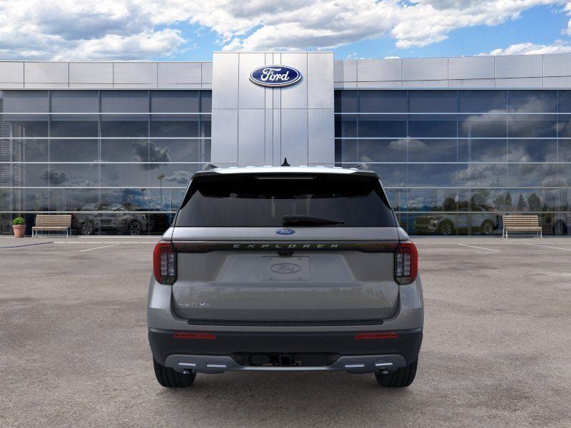 New 2026 Ford Explorer Active w/ Active Comfort Package RWD image 5
