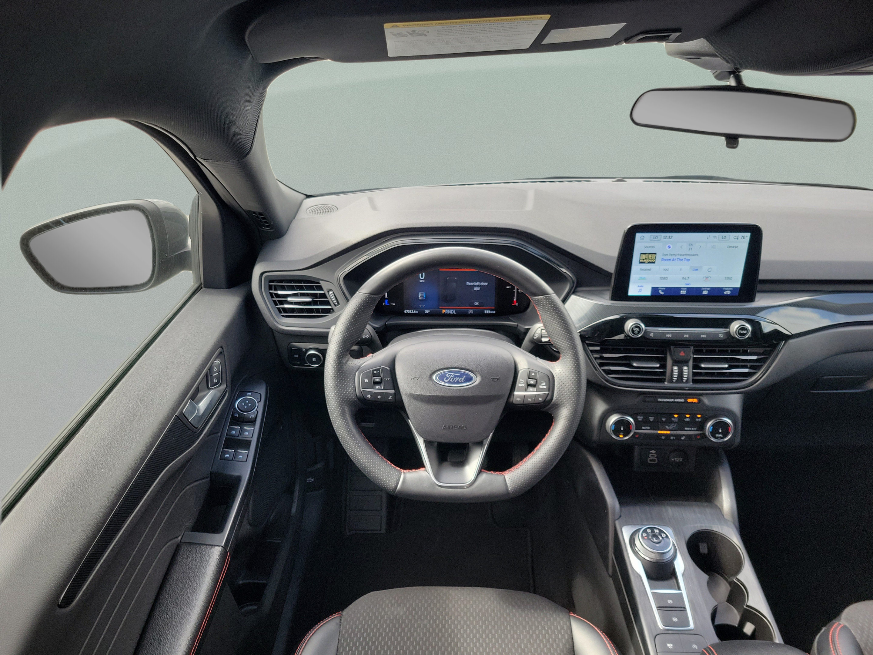 Used 2025 Ford Escape ST-Line Select AWD/4WD image 7