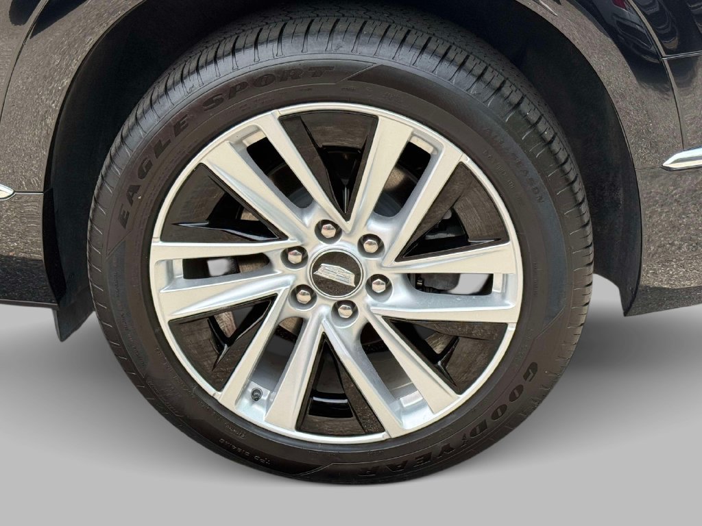 Certified 2026 Cadillac Vistiq Luxury AWD/4WD image 13