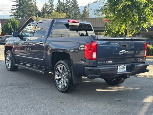 Used 2018 Chevrolet Silverado 1500 LTZ Z71 w/ Centennial Edition image 8