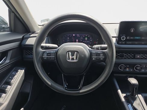 Certified 2025 Honda Accord LX image 11