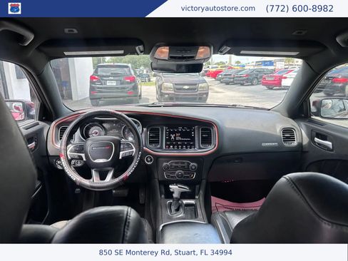 Used 2018 Dodge Charger R/T w/ Navigation & Travel Group RWD image 17
