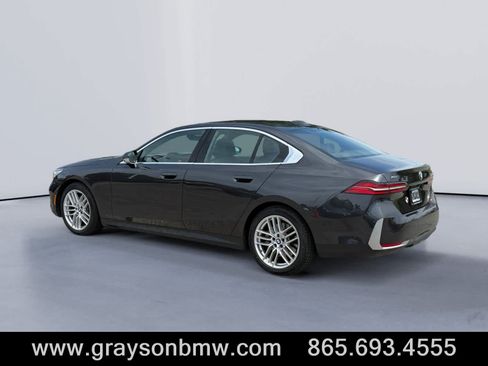 Used 2025 BMW 540i xDrive AWD/4WD image 5