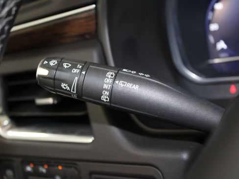 Used 2023 Chevrolet Tahoe Premier image 41