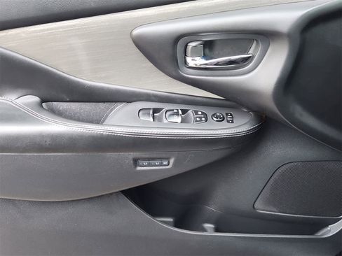 Used 2017 Nissan Murano SL image 22