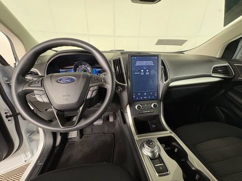 Certified 2023 Ford Edge SEL w/ Convenience Package AWD/4WD image 8