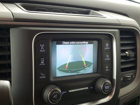 Used 2017 RAM 2500 Tradesman w/ Chrome Appearance Group image 17