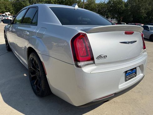 Used 2020 Chrysler 300 S RWD image 3