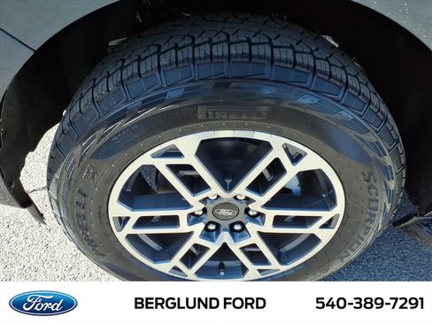 New 2026 Ford Expedition Max Active image 9