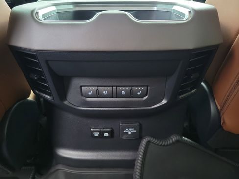 Used 2025 Toyota Tundra 1794 Edition AWD/4WD image 9