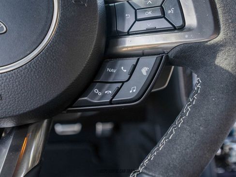 Used 2022 Ford Mustang Shelby GT500 w/ Carbon Fiber Track Pack image 31