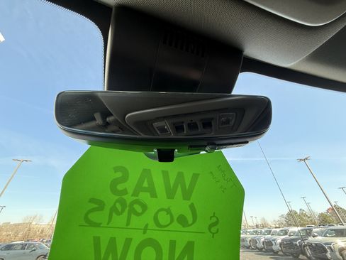 Used 2024 GMC Sierra 1500 Denali w/ Denali Reserve Package image 32