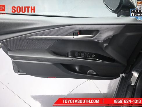 Used 2025 Toyota Camry SE FWD image 24