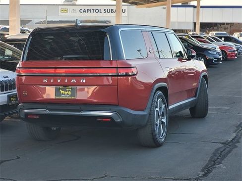 Used 2023 Rivian R1S Adventure image 4