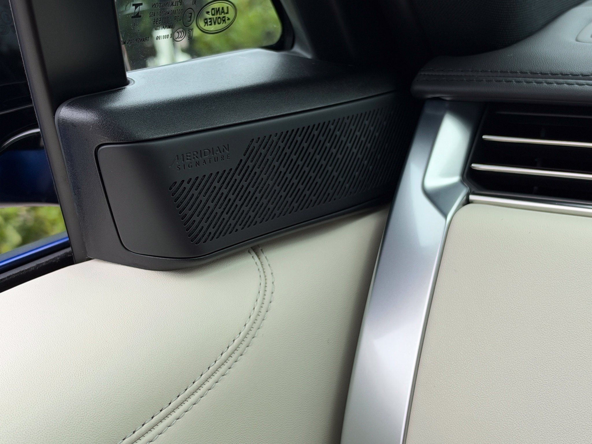 Used 2025 Land Rover Range Rover Autobiography AWD/4WD image 46