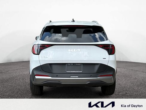 Used 2026 Kia Sportage EX image 4