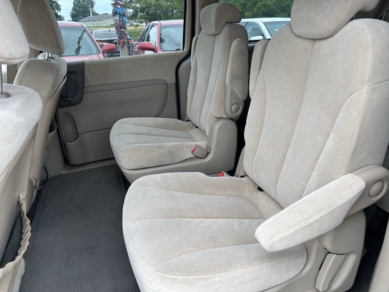 Used 2008 Kia Sedona LX FWD image 10