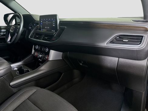 Used 2021 GMC Yukon SLE AWD/4WD image 30