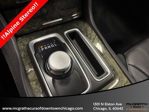 Used 2015 Chrysler 300 C image 27