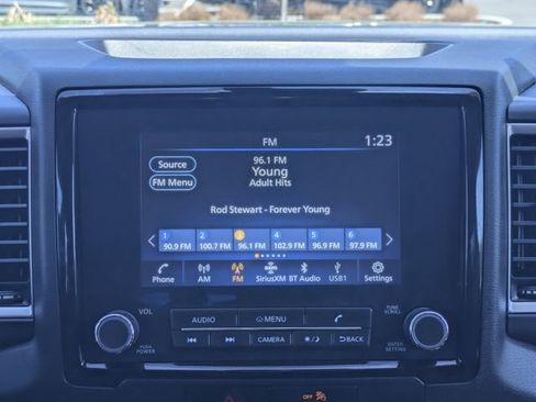 Used 2022 Nissan Frontier SV image 18