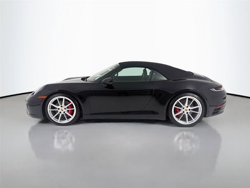Used 2024 Porsche 911 Carrera S image 2