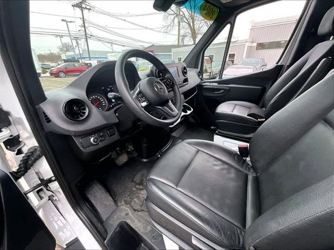 Used 2024 Mercedes-Benz Sprinter 2500 image 20