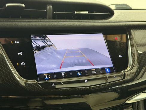 Used 2021 Cadillac XT6 Sport image 19