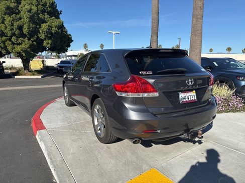 Used 2010 Toyota Venza AWD image 16