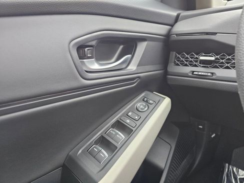 New 2025 Honda Accord SE image 33