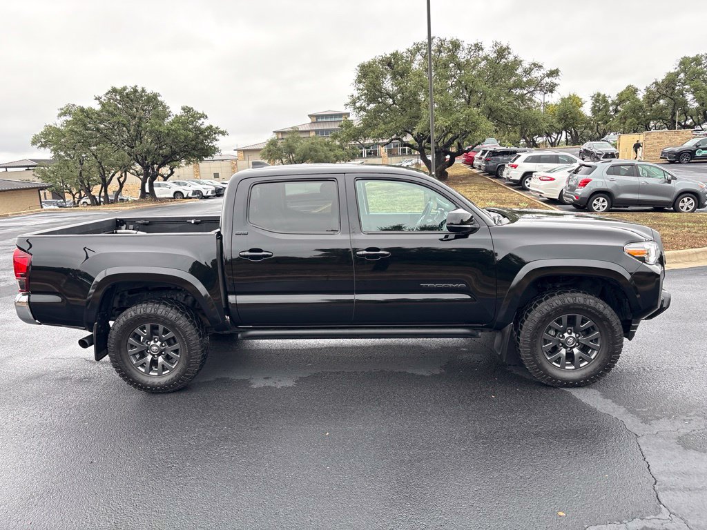 Used 2021 Toyota Tacoma SR5 w/ SR5 Appearance Package (SM) RWD image 6