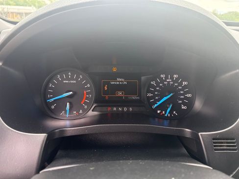 Used 2019 Ford Explorer FWD image 6