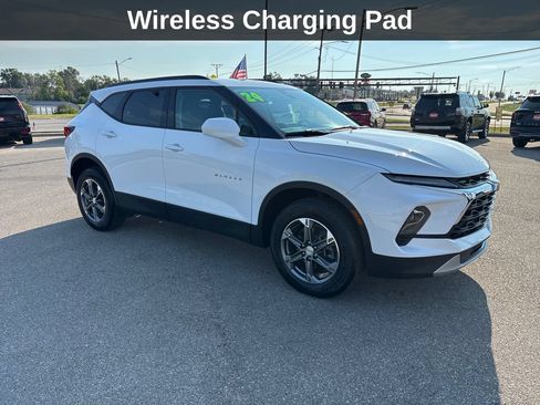 Used 2024 Chevrolet Blazer LT w/ Convenience Package FWD image 9