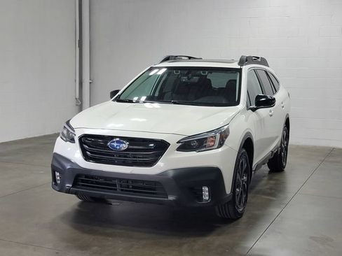 Used 2020 Subaru Outback Onyx Edition XT w/ Popular Package #2 AWD/4WD image 2