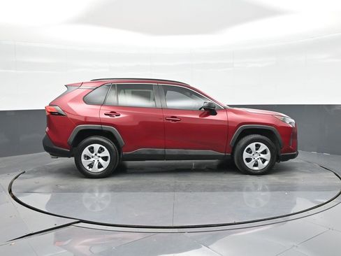 Used 2020 Toyota RAV4 LE image 16