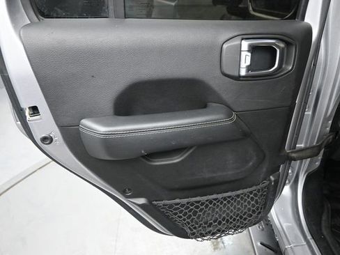 Used 2020 Jeep Gladiator Rubicon image 31