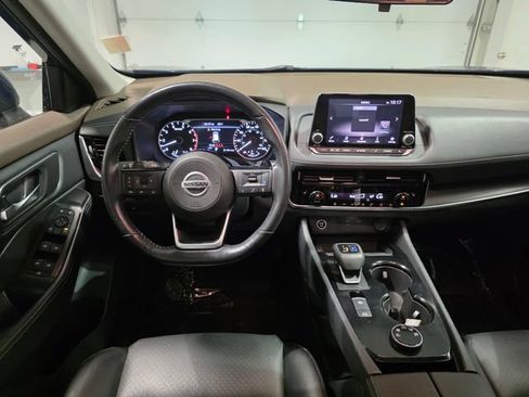 Used 2021 Nissan Rogue SV w/ Premium Package AWD/4WD image 15