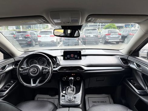 Used 2018 MAZDA CX-9 Touring FWD image 10