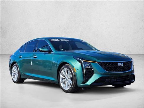 Used 2025 Cadillac CT5 Premium Luxury image 3