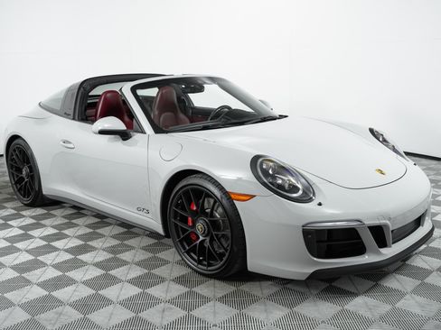 Used 2018 Porsche 911 Targa 4 GTS image 60