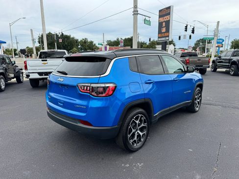 Used 2025 Jeep Compass Limited AWD/4WD image 6