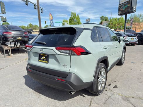 Used 2021 Toyota RAV4 XLE Premium AWD/4WD image 7